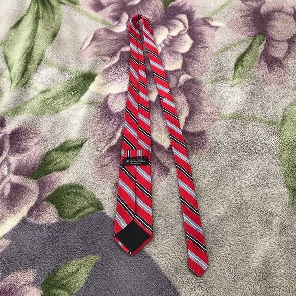 Brooks Brothers Silk Tie - Picture 3 of 5